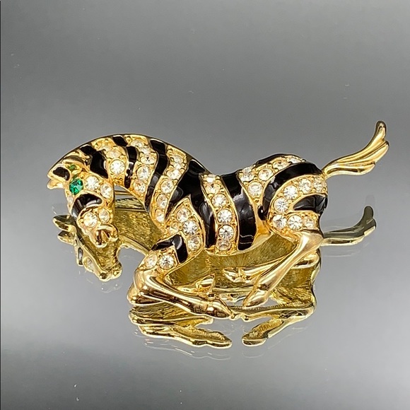 Erwin Pearl Jewelry - Vintage Erwin Pearl Zebra Brooch